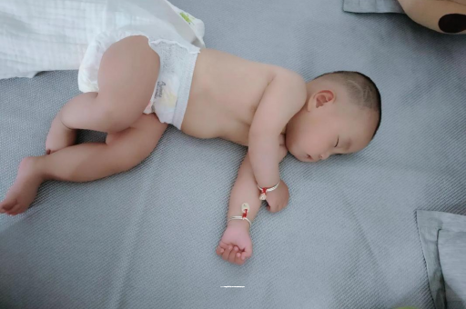 天门孕妇的屎是黑色的